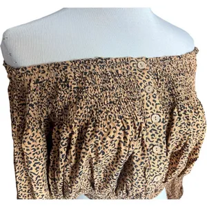 Womens Newbury Kustom Leopard Animal Print Wooden Button Off Shoulder Crop Top S thumbnail 3