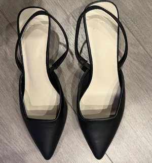 H by Halston Pointed Toe Kitten Heel thumbnail 1