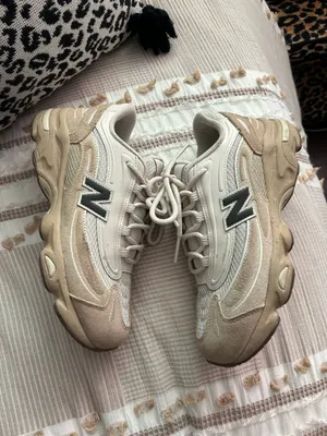 New Balance 1000 Women’s 8.5 thumbnail 5