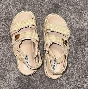 Size 7.5 thumbnail 1