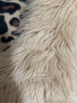 2000s vintage style cream faux fur vest thumbnail 6