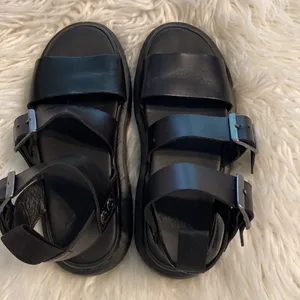 Dr Martens Air Whiz Black Strappy Sandals with Buckles size 6 excellent cond thumbnail 3