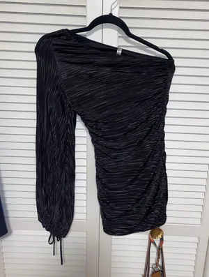 Lucy in the Sky One Shoulder Dress thumbnail 2
