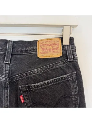 Levis 501‎ Jeans Size 26 Black Denim Button Fly Distressed Straight Pant Grunge thumbnail 9