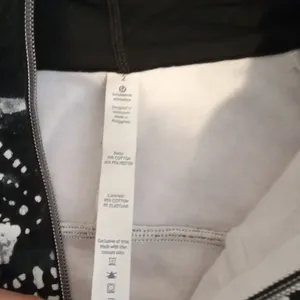 Lululemon Scuba Hoodie Black N White Jacket Womens Size 2 thumbnail 6