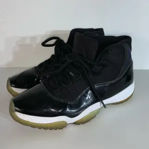 Nike Jordan Air Jordan 11 Retro 'Space Jam' (2016), 378037-003 size 9 thumbnail 1