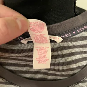 Victoria's Secret Women’s Gray & Dark Gray Striped Pajama Set Size M thumbnail 3