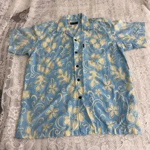 Max Boy Blue Cream Hawaiian Print Button Down Mens Short Sleeve Shirt Size Large thumbnail 2
