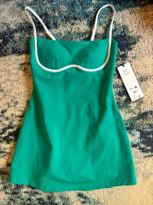 Alo airbrush steamlined dress thumbnail 2