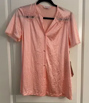 Vanity Fair Soft Pink pajama Top xsmall Vintage NWT thumbnail 1