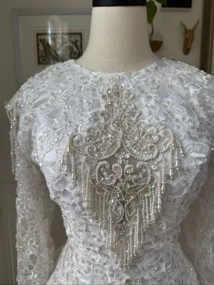 Vintage 80s Wedding Dress Heavily Embellished Long Sleeve Plunging Back S M 6 thumbnail 3