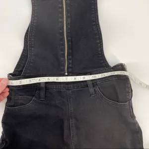 Levi’s Sexy Soft Black Denim Skinny Fit Overalls Size‎ 26 Size 2 thumbnail 6