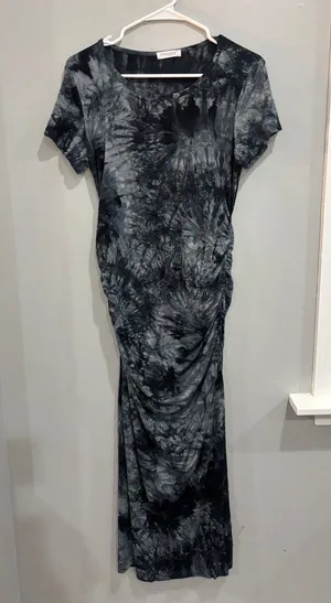 Maternity Tie Dye Bodycon midi Dress short sleeve medium maternity dress thumbnail 1