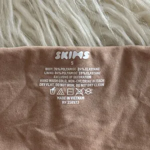Skims Fits Everybody Bandeau Clay Size Small thumbnail 6