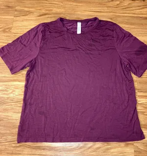 Athleta T-Shirt thumbnail 1