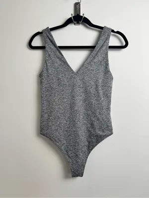 NWT Vuori Halo Bodysuit size Medium thumbnail 3