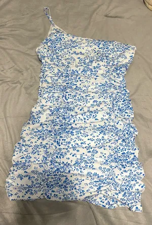 One shoulder floral mini dress thumbnail 2