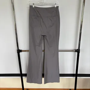 Halara Flex High Rise Flare Gray Work Pant Casual Comfort Leggings Medium thumbnail 4