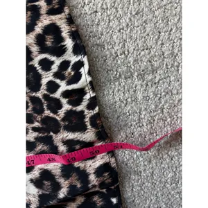 NWT‎ Farm Rio Leopard Maxi Dress XS Brown Animal Print Puff Sleeve V-Neck thumbnail 6