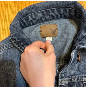American Eagle Jean Jacket Size Medium  thumbnail 3