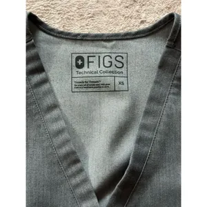 Figs Women's Technical Collection Catarina Pocket Scrub‎ Top Size XSmall thumbnail 5