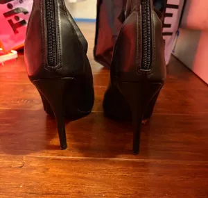 Forever 21 Ankle Booties heel peep toe thumbnail 3