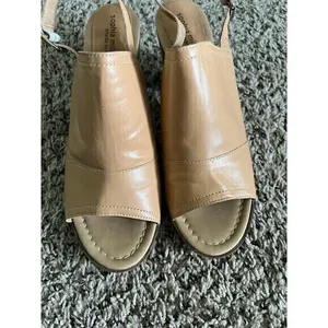 Sophia Milano Tan‎ Sandals size 9 thumbnail 4