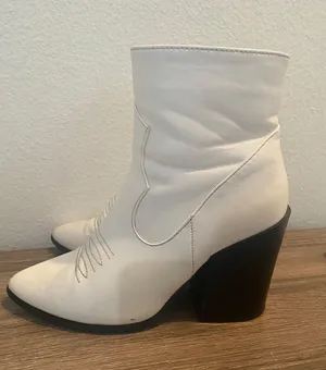 White Boots Size 7 thumbnail 3