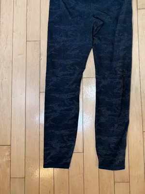 Vuori Clean Elevation Leggings Charcoal Black Camouflage Print Size thumbnail 5