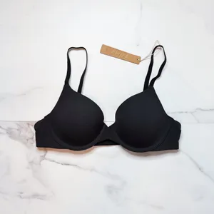 NWT Skims Fits Everybody T-Shirt Bra thumbnail 2