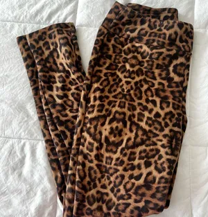 Giddy Up Glamour Leopard Print Leggings thumbnail 1