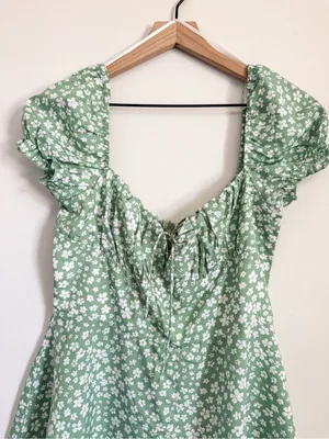 Princess Polly Green and white Floral Romper Size 10 NWT thumbnail 3
