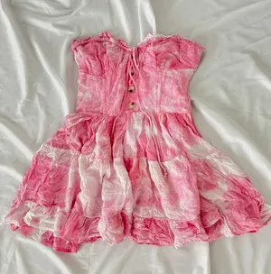Dress thumbnail 1