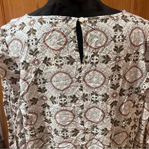 LOFT Medallion Print Ruffle Shoulder Bubble‎ Hem Long Sleeve Blouse Top Size XL thumbnail 7