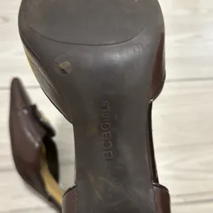 BCBGMAXAZRIA BCBG Women’s Kitten Heels Size‎ 7.5 Faux Leather thumbnail 8
