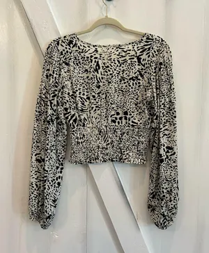 Easel V-neck Long Sleeve Blouse  thumbnail 2