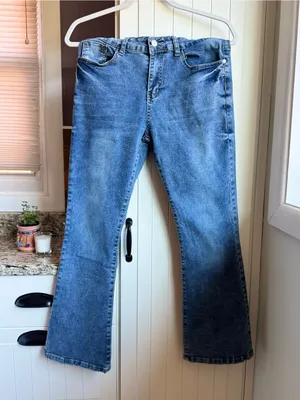 Angels Blue Medium Wash Flare Jeans Womens Size 10P Petites Denim thumbnail 2