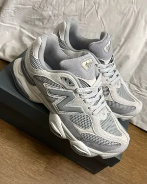 New Balance 9060 Sneakers Shoes Size 10 Women’s - Men’s 8.5 thumbnail 1