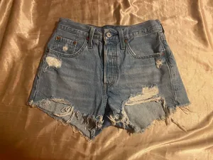 Levi’s 501 Shorts thumbnail 1