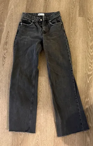 ZARA Black Straight Jeans thumbnail 1