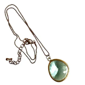 Gold tone and green pendant necklace thumbnail 4