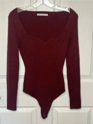 Abercrombie & Fitch Sz M Bodysuit Sweater Sweetheart Neckline Maroon thumbnail 10