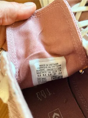 Converse Sneakers thumbnail 5
