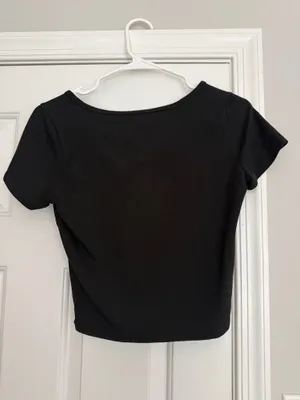 Hollister Ribbed Baby Tee Cropped thumbnail 2