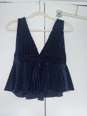 Urban Outfitters Top thumbnail 4