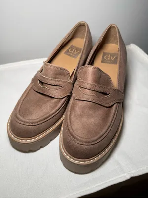 DV Dolce Vita Temecula Taupe Platform Lug Loafer Heels Women’s Size 6 thumbnail 4