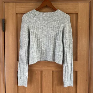 Cotton On Grey Knit Crewneck Pullover Long Sleeve Sweater Women’s size Small​​ thumbnail 7