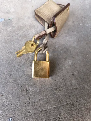 Prada Handbag Lock & Key Set thumbnail 3