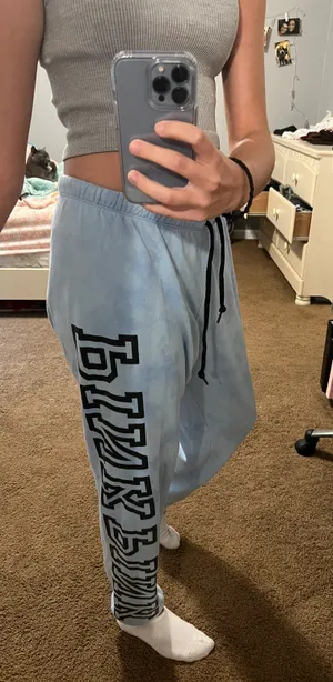 Victoria's Secret Pink Sweatpants thumbnail 1