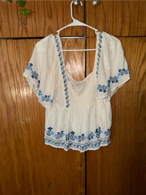 Old Navy White Peasant Top with Blue Floral Embroidery thumbnail 3